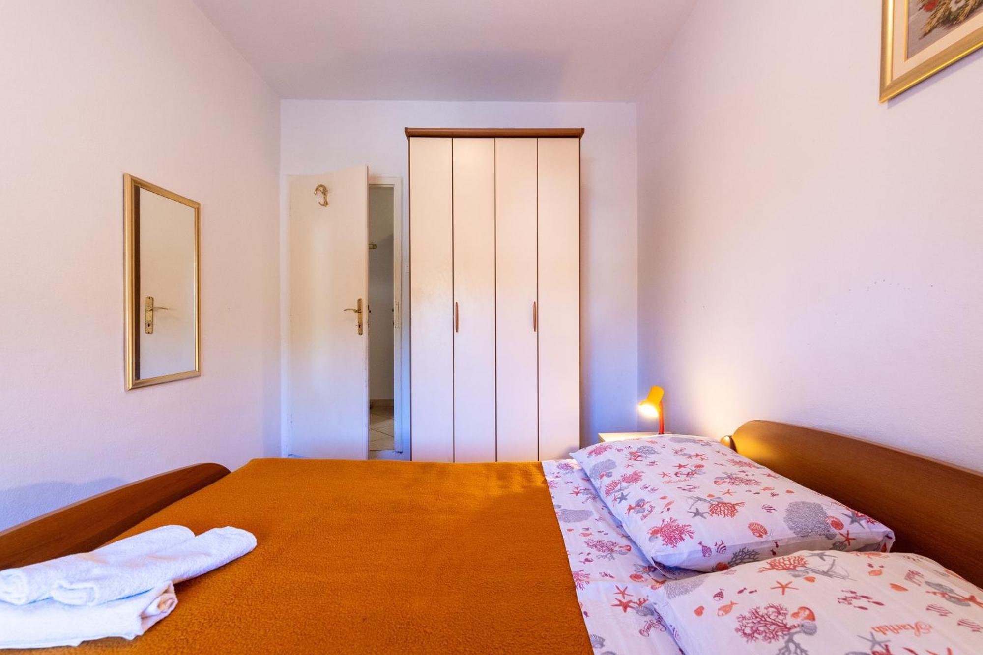 Apartments By The Sea Cove Zarace - Gdinj, Hvar - 2047 Chambre photo